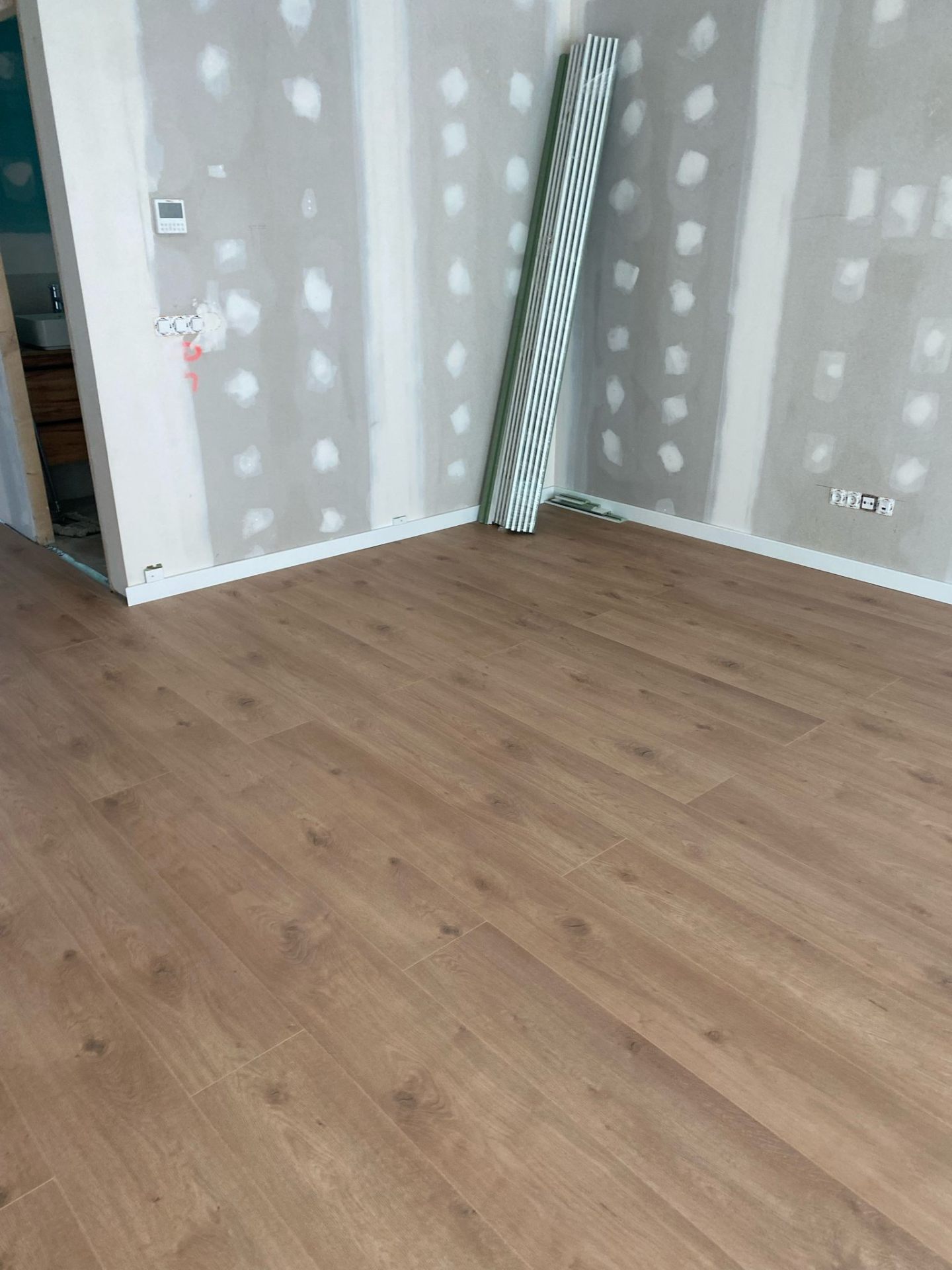 Parquet laminado Parador lama gran formato — salón Vilafranca